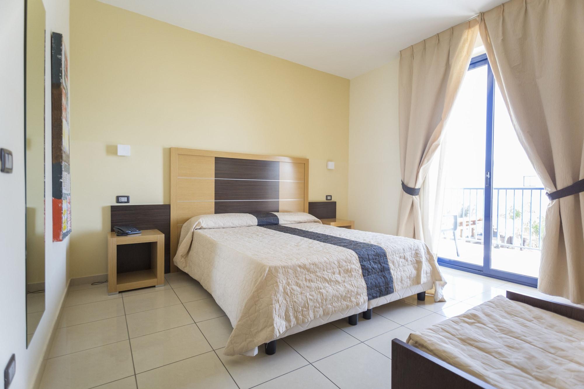Ticho'S Greenblu Hotel Castellaneta Marina Exterior photo