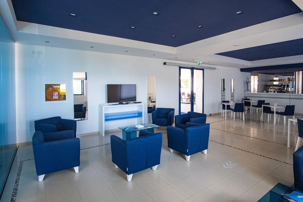 Ticho'S Greenblu Hotel Castellaneta Marina Exterior photo