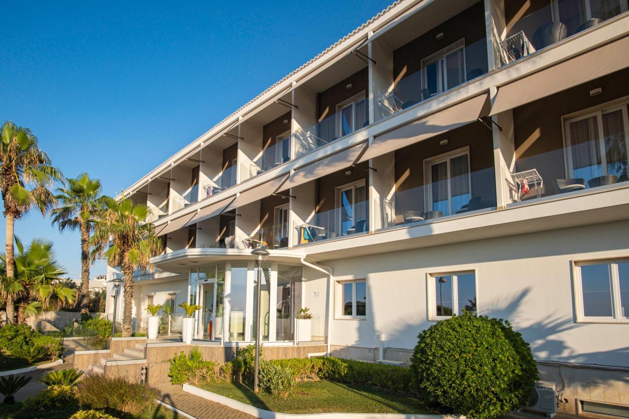 Ticho'S Greenblu Hotel Castellaneta Marina Exterior photo
